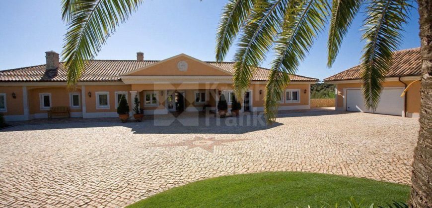 Вилла в Лагуше, Португалия, 790 м2