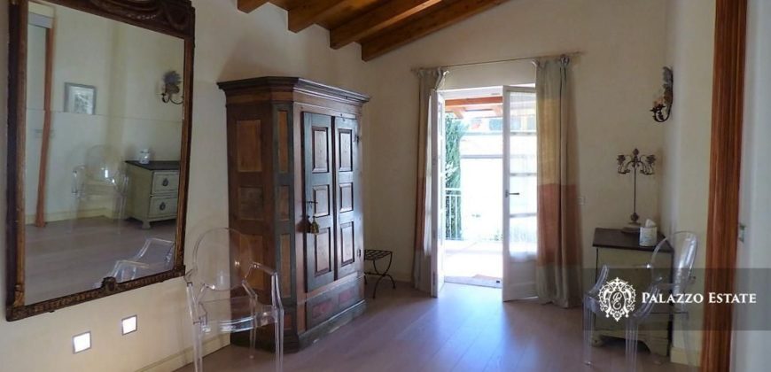 Вилла в Медзегре, Италия, 260 м2