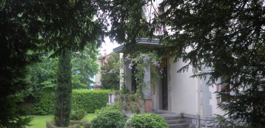 Вилла в Монтрё, Швейцария, 375 м2