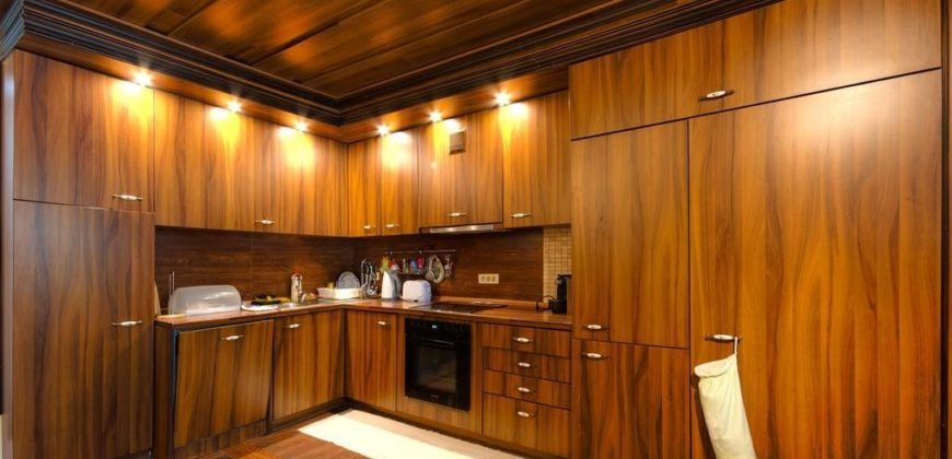 Вилла в Ораховаце, Черногория, 240 м2