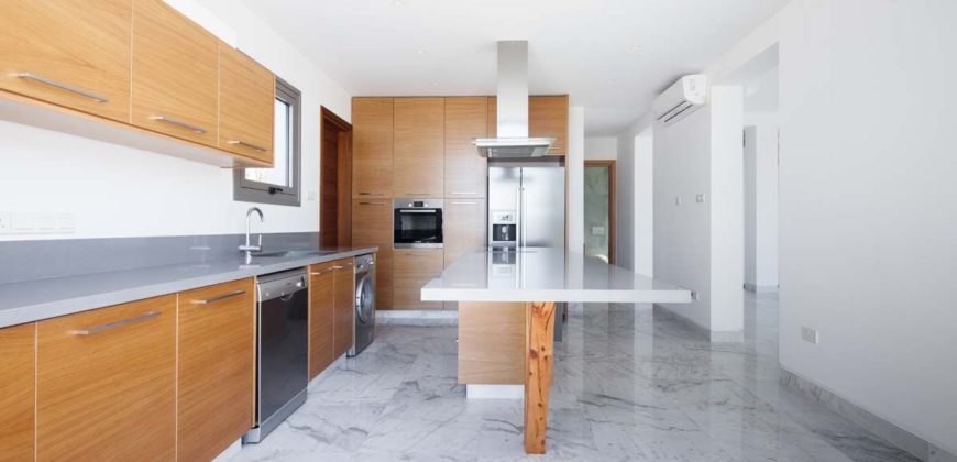 Вилла в Пафосе, Кипр, 235 м2