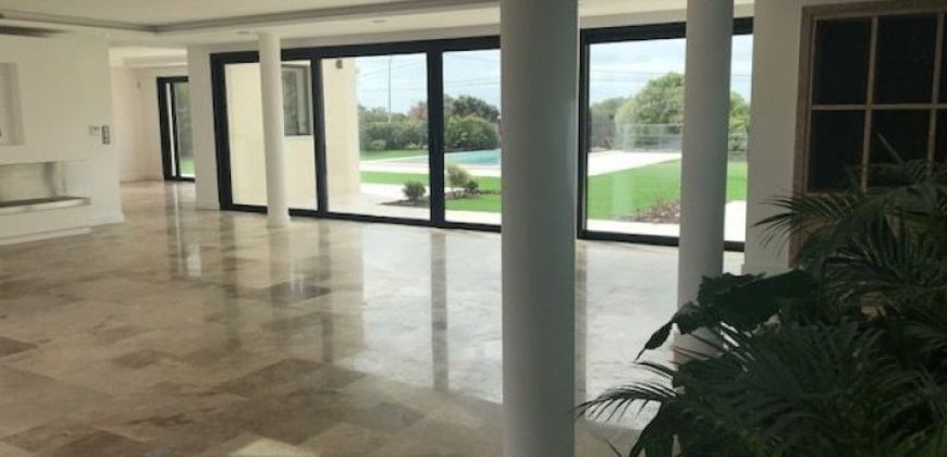 Вилла в Синтре, Португалия, 2091 м2