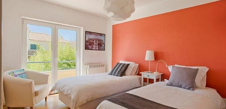 Вилла в Синтре, Португалия, 433 м2
