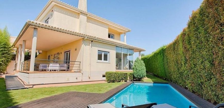 Вилла в Синтре, Португалия, 433 м2