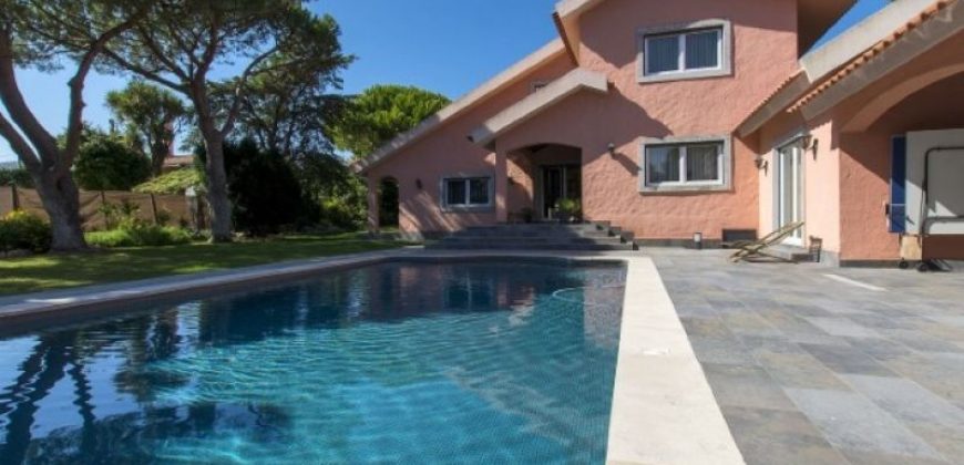Вилла в Синтре, Португалия, 842 м2