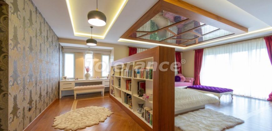Вилла в Стамбуле, Турция, 353 м2