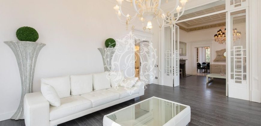 Вилла в Стрезе, Италия, 800 м2