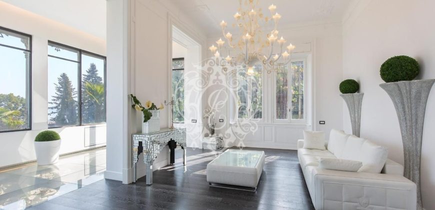 Вилла в Стрезе, Италия, 800 м2