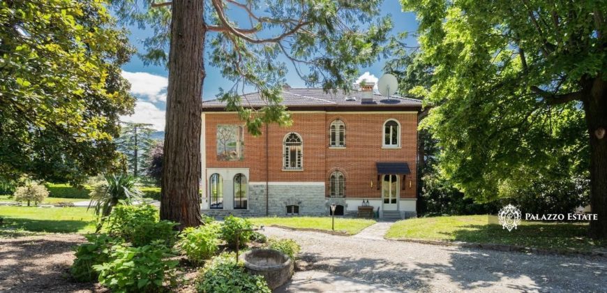 Вилла в Тремедзо, Италия, 350 м2
