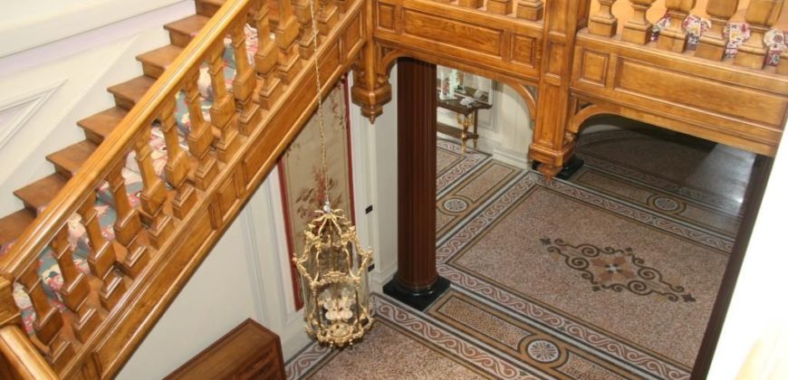 Замок в Тулузе, Франция, 2300 м2