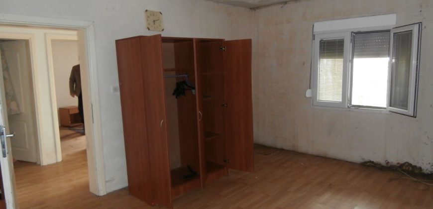 Земля в Баре, Черногория, 2200 м2